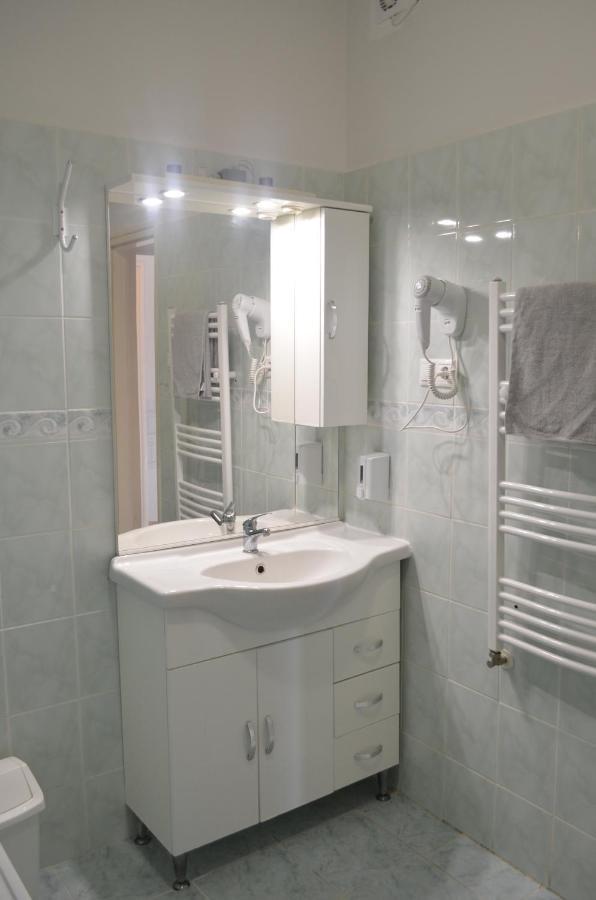 Gabi Apartman Hajduszoboszlo Exterior photo