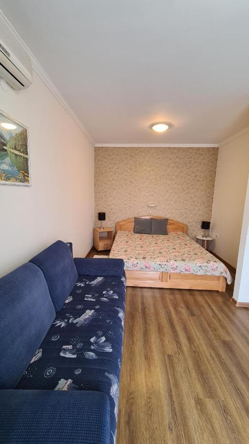 Gabi Apartman Hajduszoboszlo Exterior photo